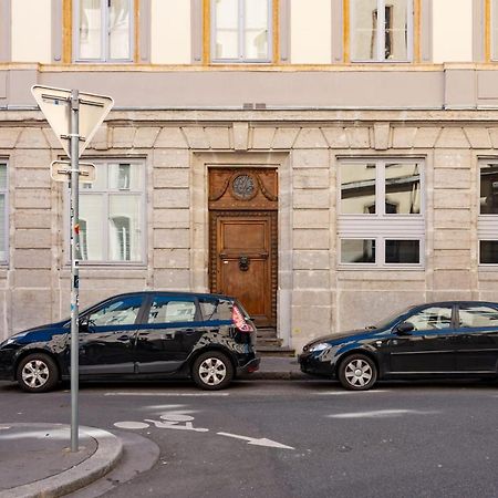 Le Royale Haussmann 4 Places Loft Canut Лион Экстерьер фото